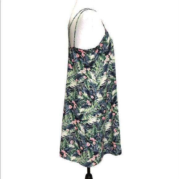 Lila Clothing Co Palm & Flower Crisscross Sundress - Picture 2 of 7